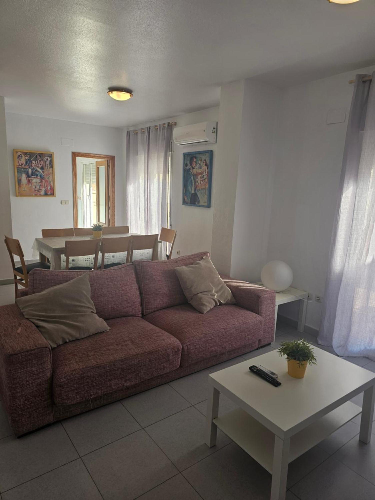 Apartamentos Plaza Аликанте Стая снимка